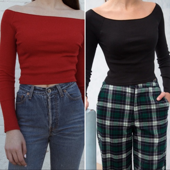 Brandy Melville Tops - 🍒 Red off shoulder top